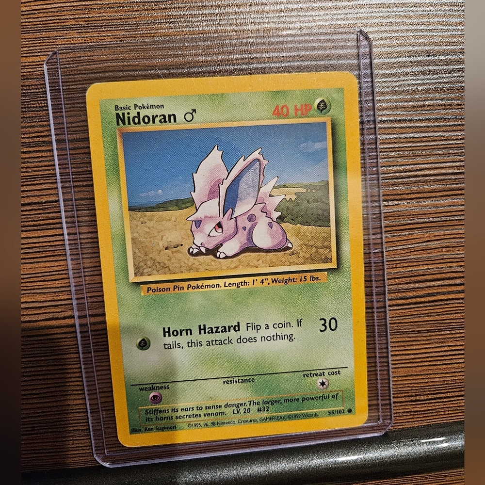 Nidoran 55/102 Base Set Pokemon Card